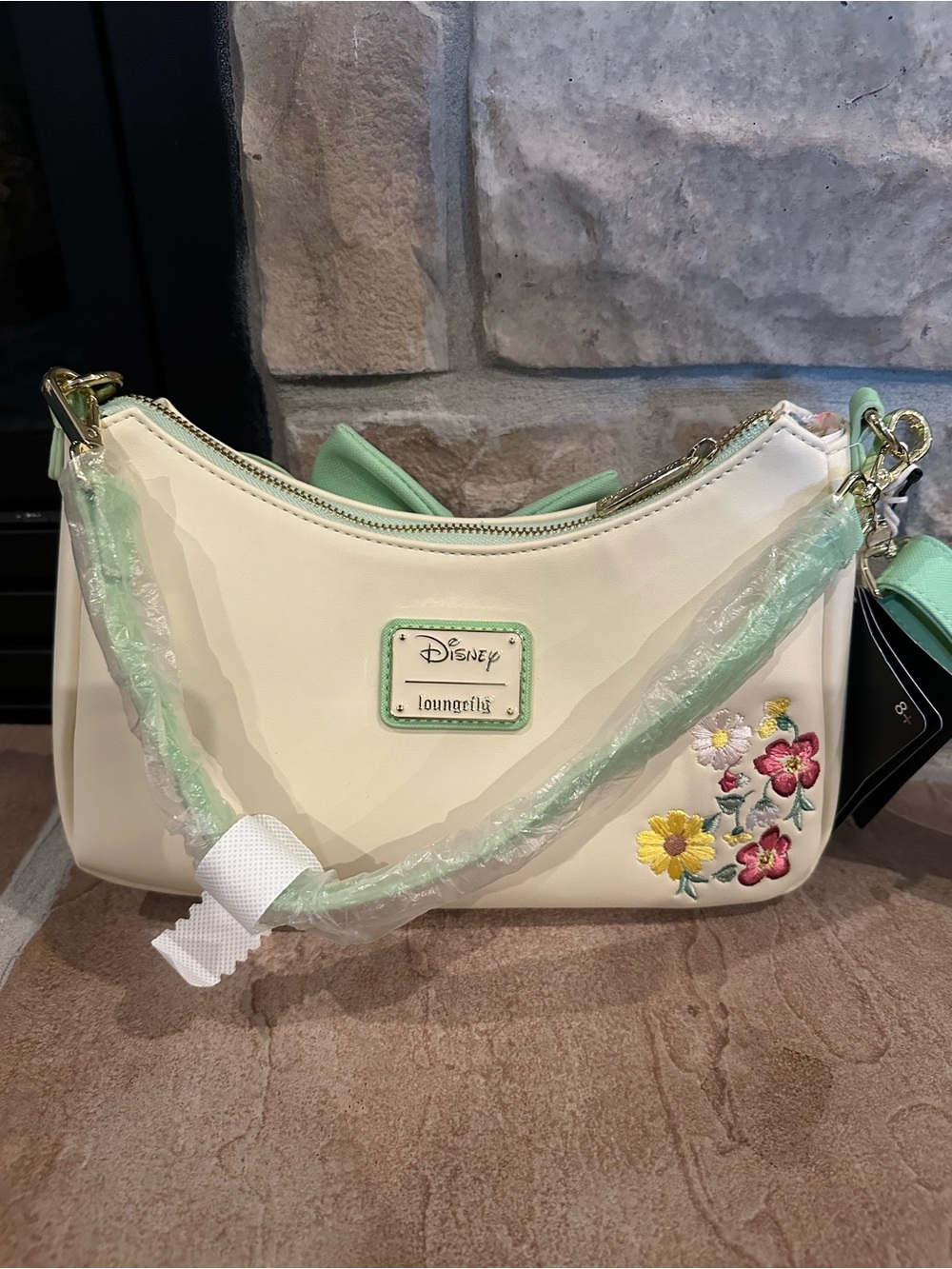 Beautiful Minnie Crossbody Bag! - Picture 4 of 7